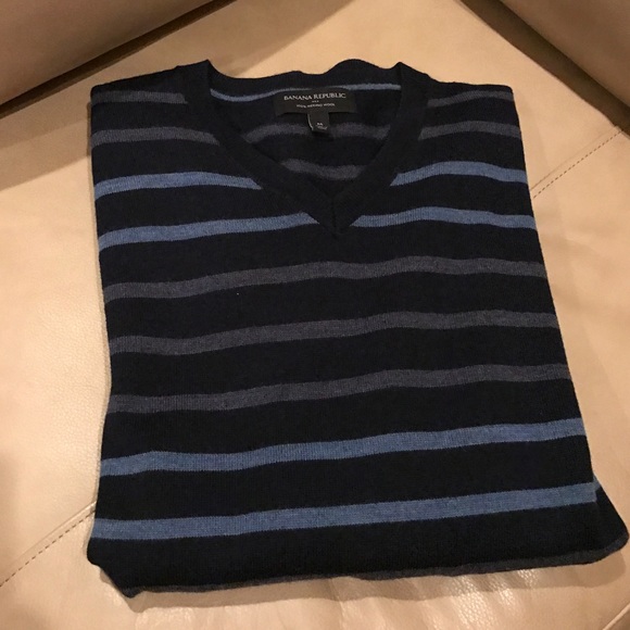 Banana Republic Other - Men's Banana Republic 100% Merino Wool Sweater