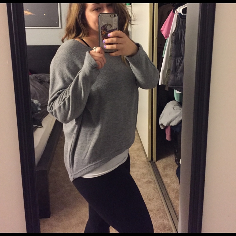 Short long sleeve shirt