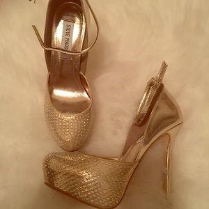 Steve Madden ankle strap platform heel
