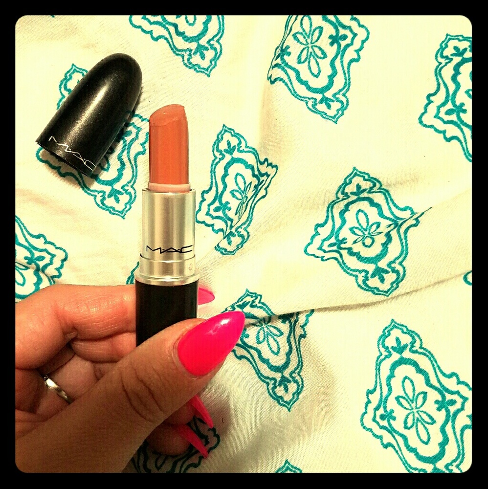 Mac lipstick