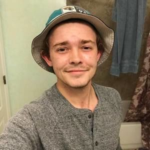 Meet your Posher, Mickey