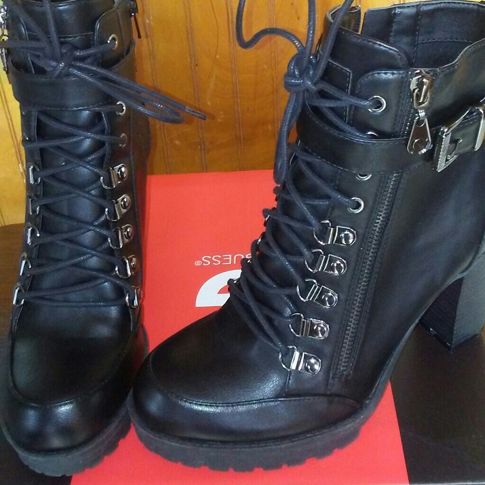 💗Guess Boots