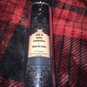 Kat Von D Lock-It Foundation