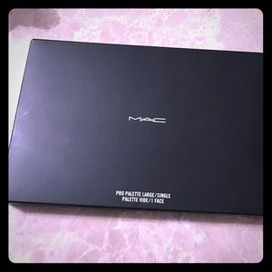 MAC pro palette large/single compact