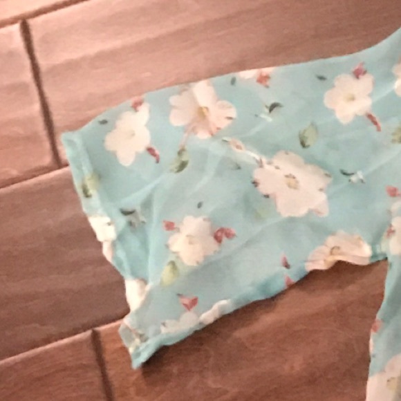 🦋 NWT GREEN FLORAL SHEER KIMONO - Picture 8 of 8