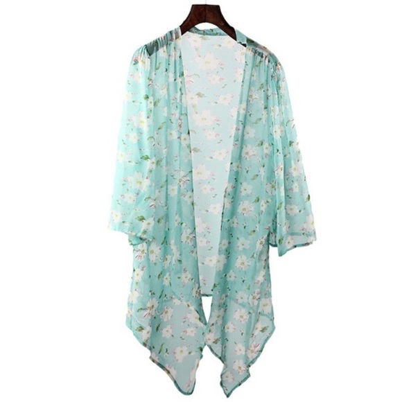 🦋 NWT GREEN FLORAL SHEER KIMONO - Picture 4 of 8
