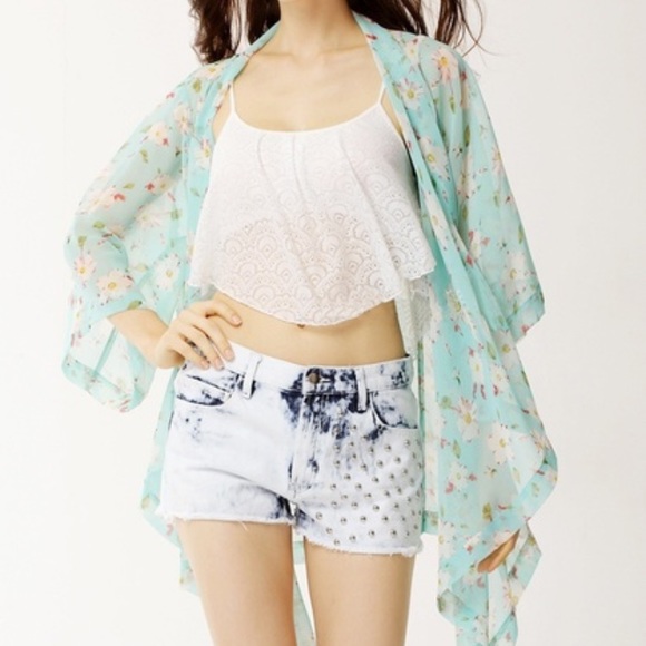 🦋 NWT GREEN FLORAL SHEER KIMONO - Picture 3 of 8