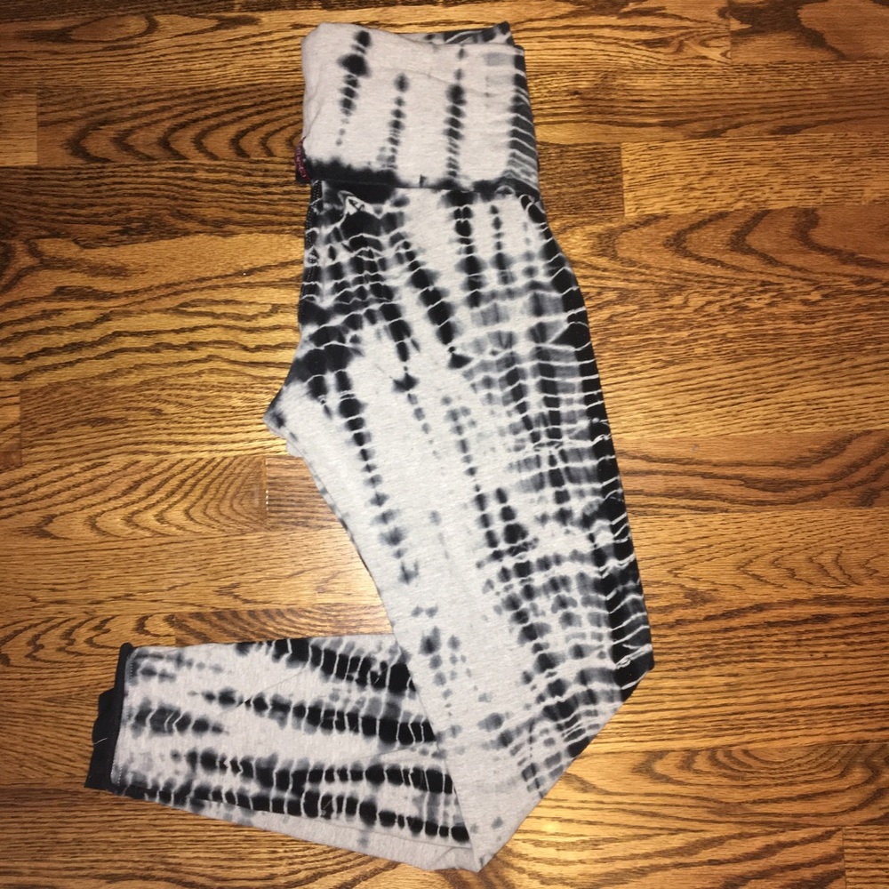 ~ hard tail tye dye leggings ~