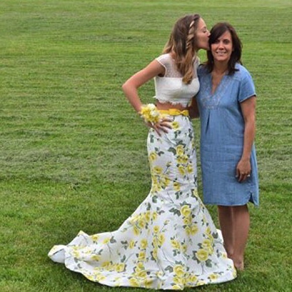 Prom dress - Picture 4 of 4