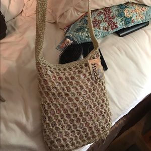 Mudd crochet pocket book .