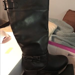 Dress boots