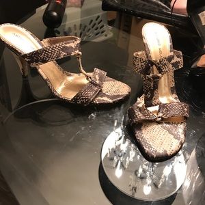 Antonio Melani heels