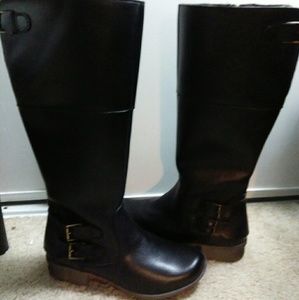 Black boots below the knee