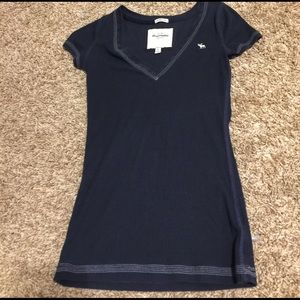 A short sleeve slim fit shirt