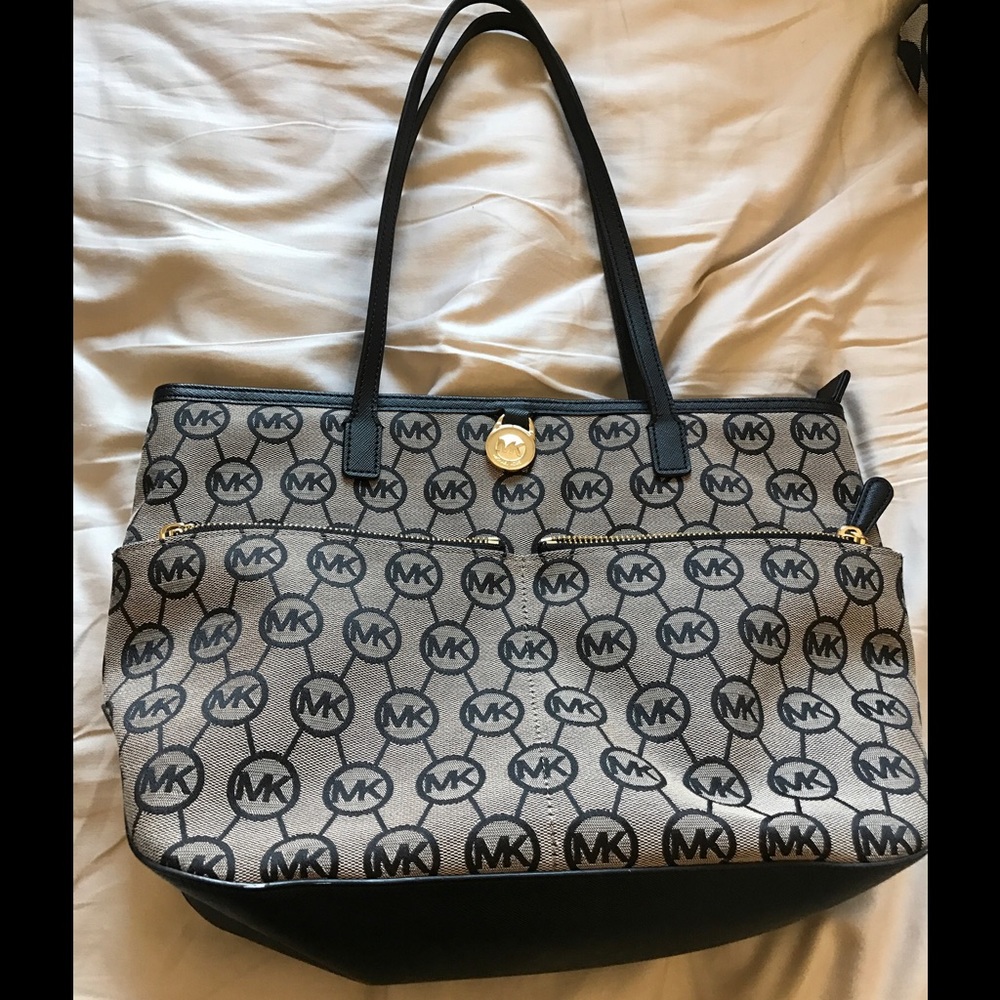 Michael Kors beige/black bag