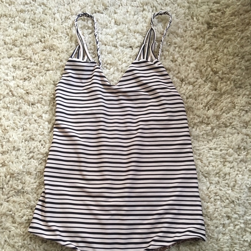❗️SOLD❗️ACACIA EXCLUSIVE. m