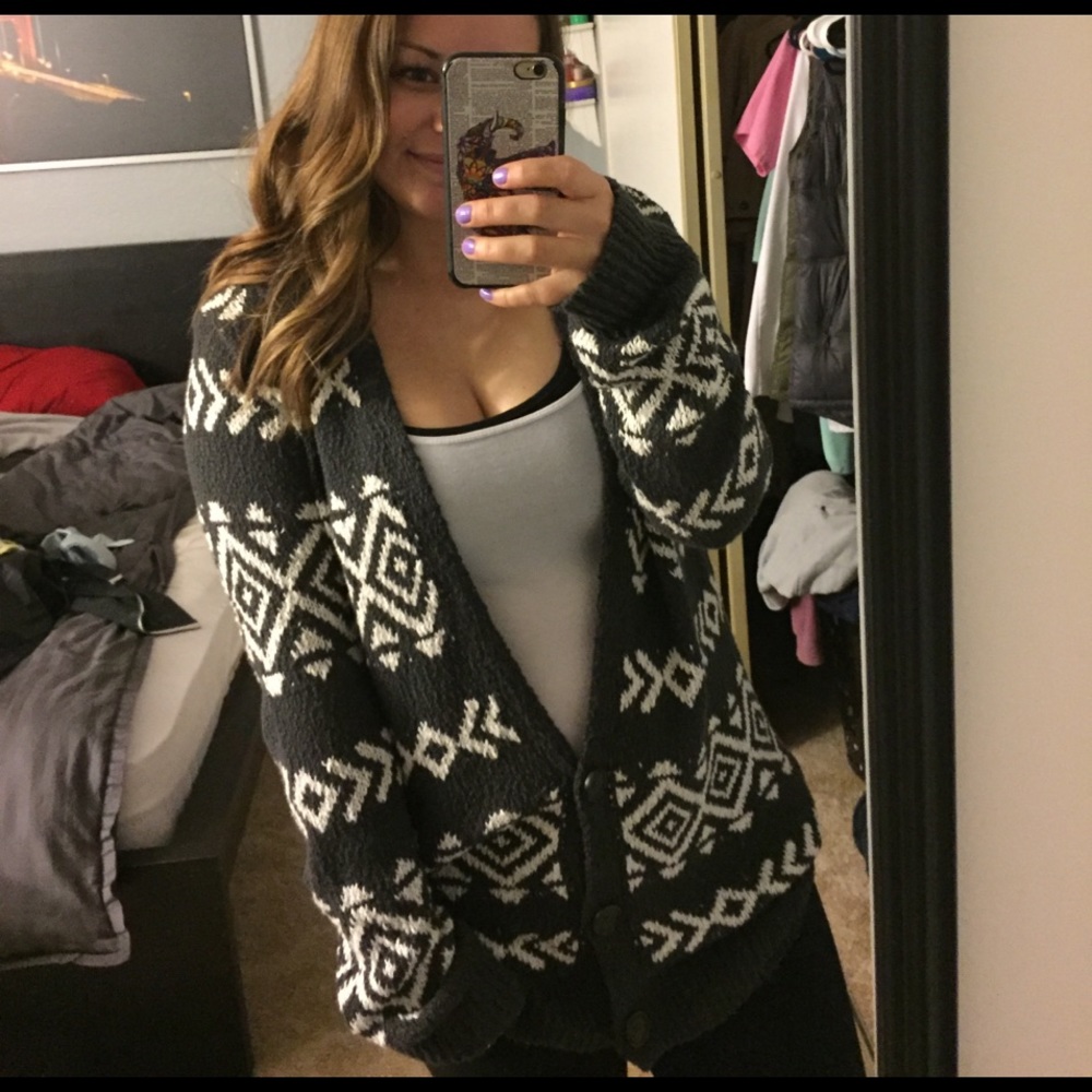 Oversized aztec Hollister cardigan