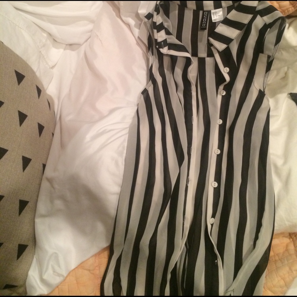 H&M Striped Sleeveless Blouse