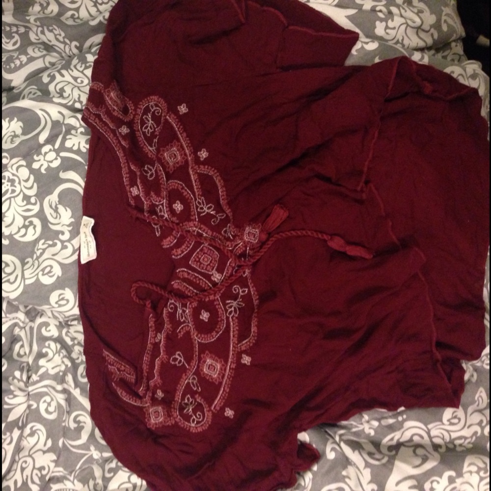 Maroon Abercrombie Flowy top