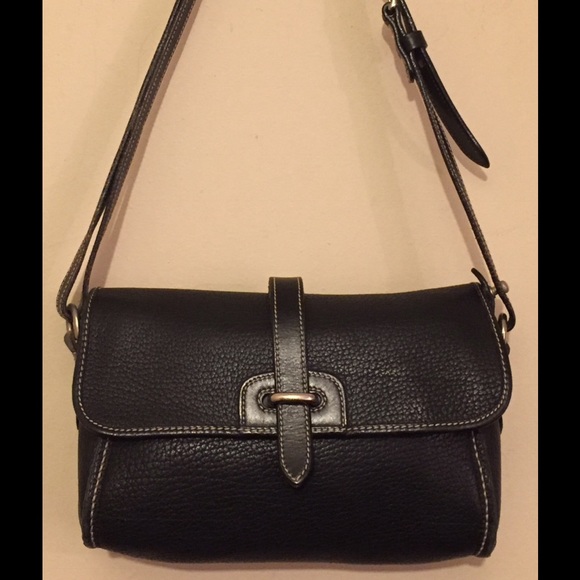 Dooney & Bourke Bags Dooney Bourke Black Leather Cross Body Poshmark