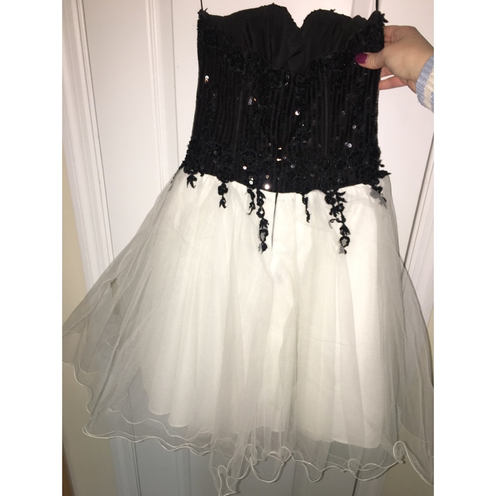 Black & white dress Nox USA