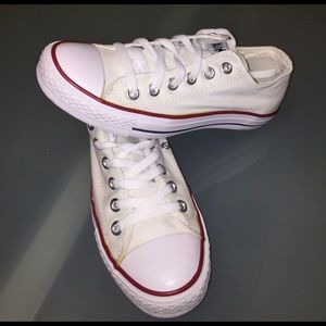 White Converse All Star low-top red stripe