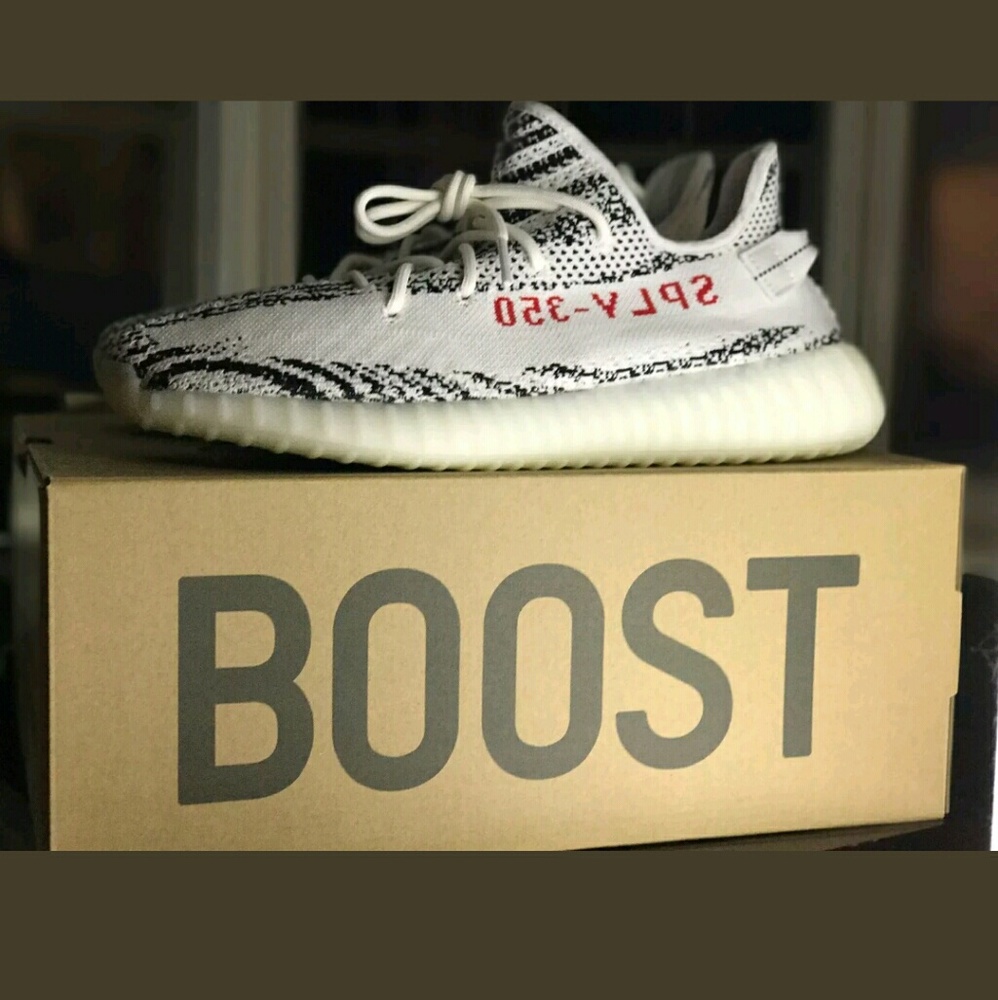 Adidas Yeezy boost 350 v2 Zebra color