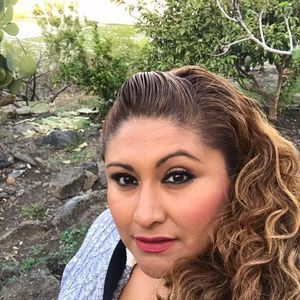 Meet your Posher, Jeannette