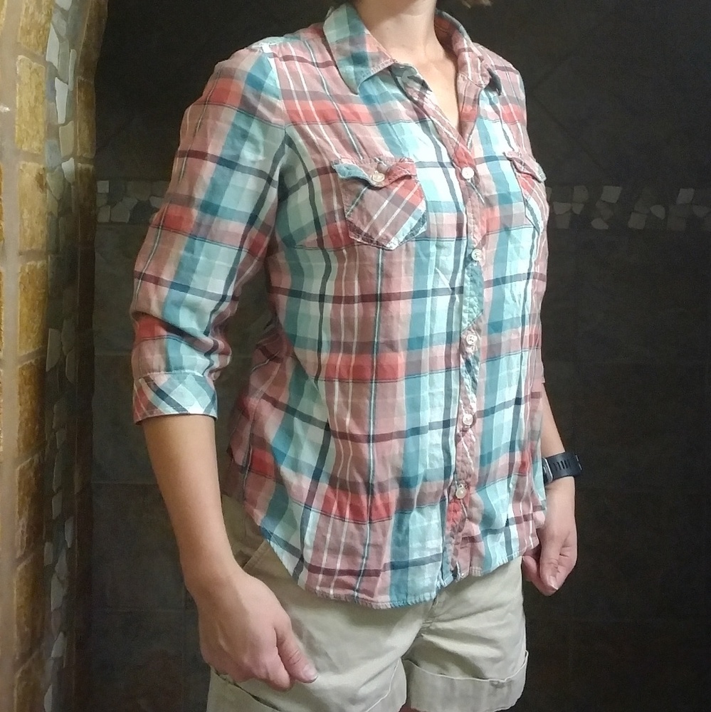 Final price! Plaid button up cotton shirt