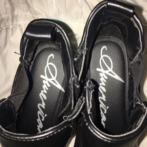 CUTE BOOTIES❗️ - Picture 2 of 2