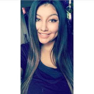 Meet your Posher, Priscila