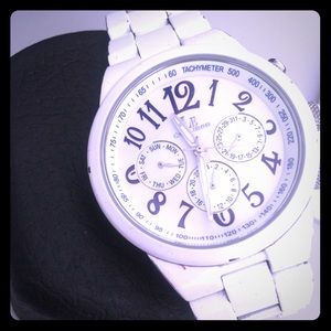 Lé watch Chanel like design (Japan imported)