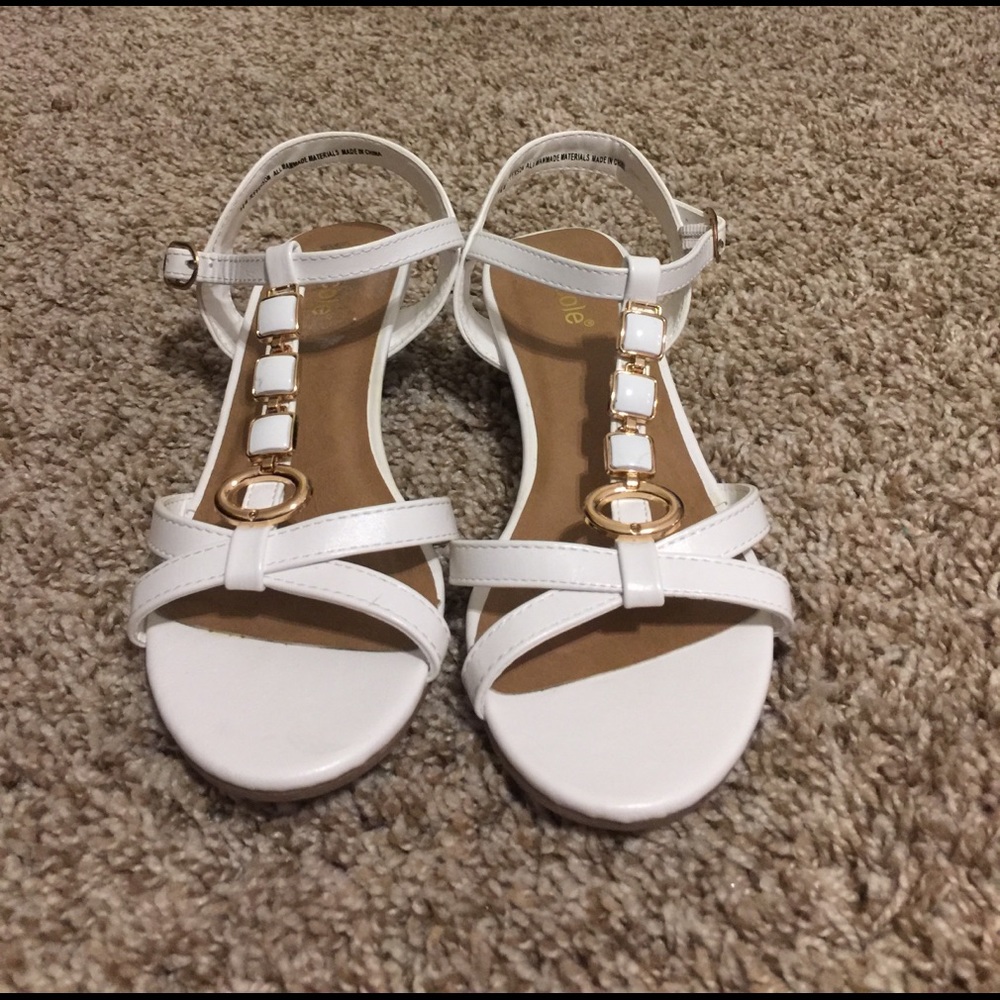 Dress shoes