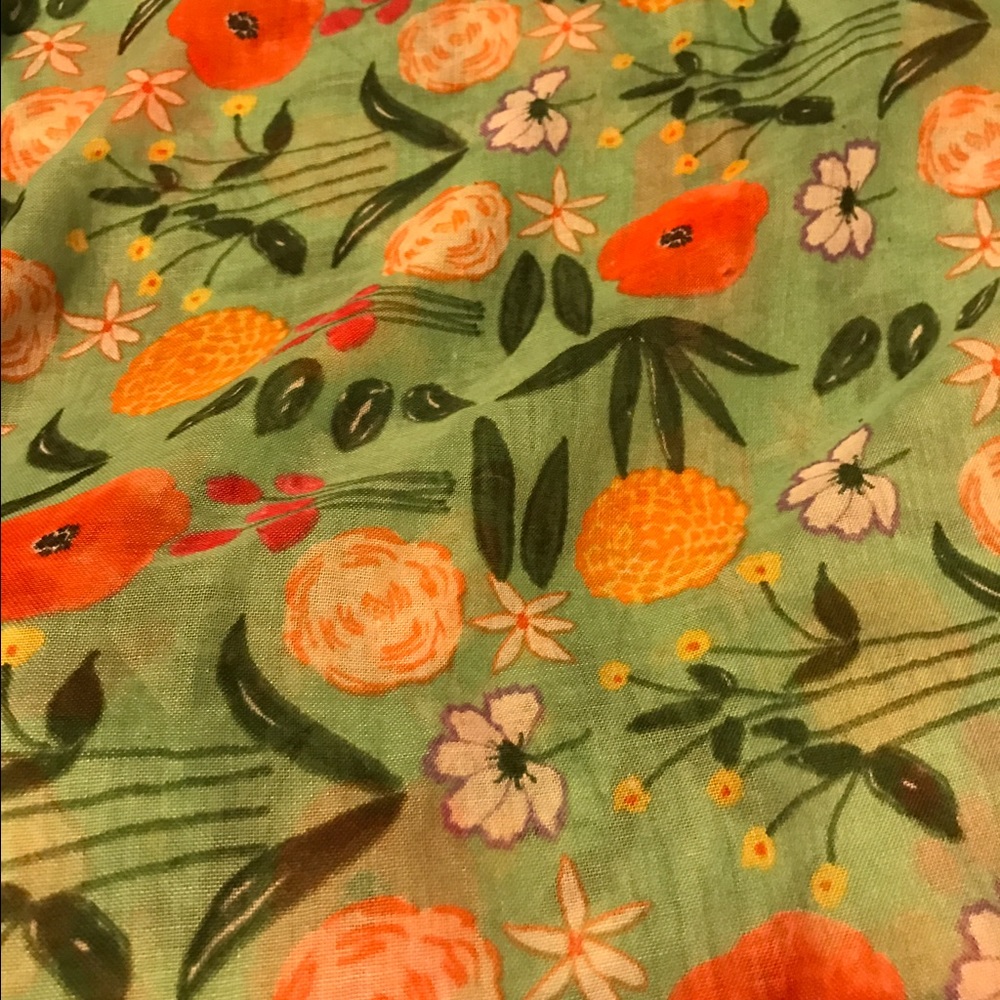 NWT Printed Village Scarf