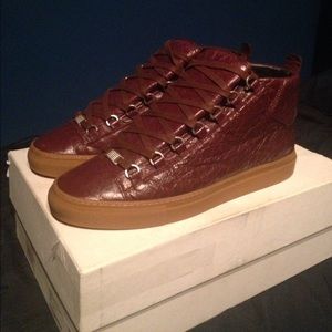 Maroon/Dust Red Balenciaga Arena Size 43