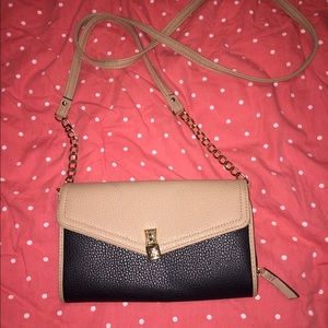 Crossbody bag