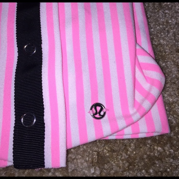 Lululemon scarf - Picture 3 of 3