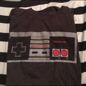 Grey tee