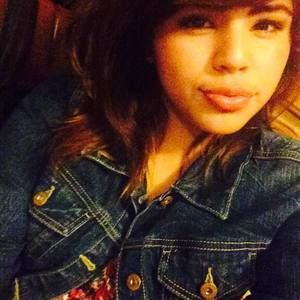 Meet your Posher, Clarissa