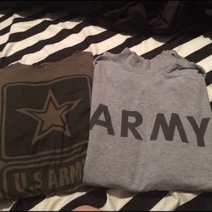 Bundle of two army long sleeve tees