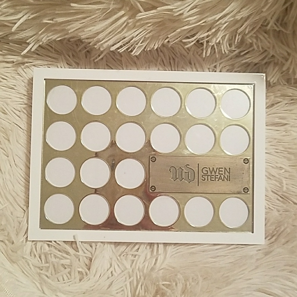 Urban Decay x Gwen Stefani