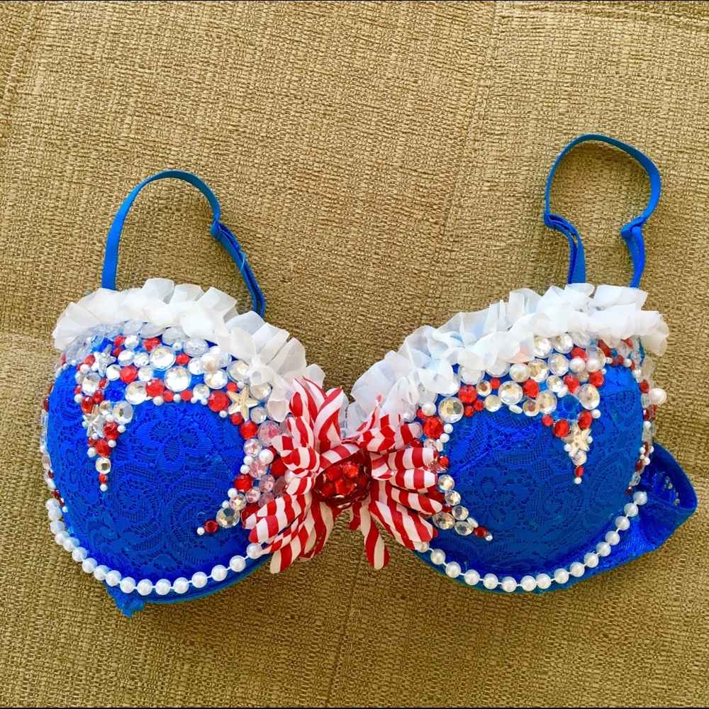❌SOLD❌Red White Blue Custom Daisy Rave Bra Top