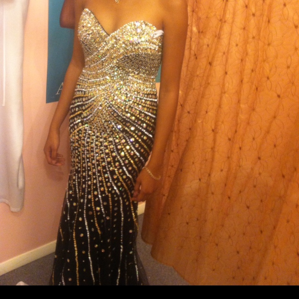 Beautiful Mermaid style prom dress