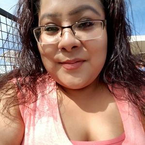 Meet your Posher, Neecie