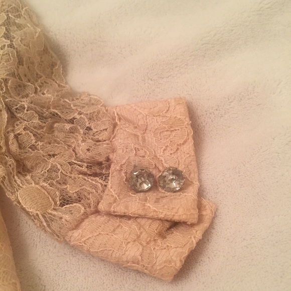 Vintage lace dress - Picture 2 of 6