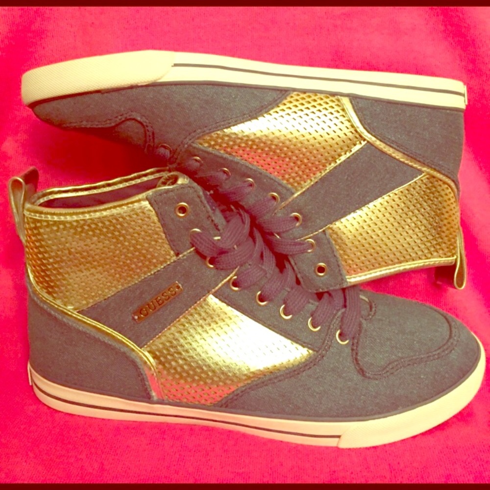 🎉HP🎉 Guess Blue Denim Sneakers with Bling