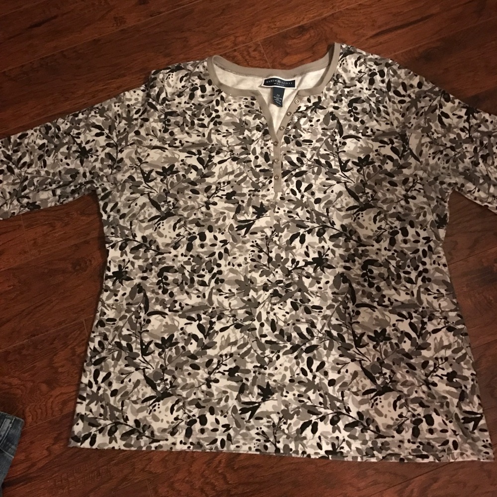 Women's Henley style shirt