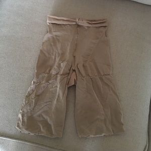 SPANX mid-thigh in Nude