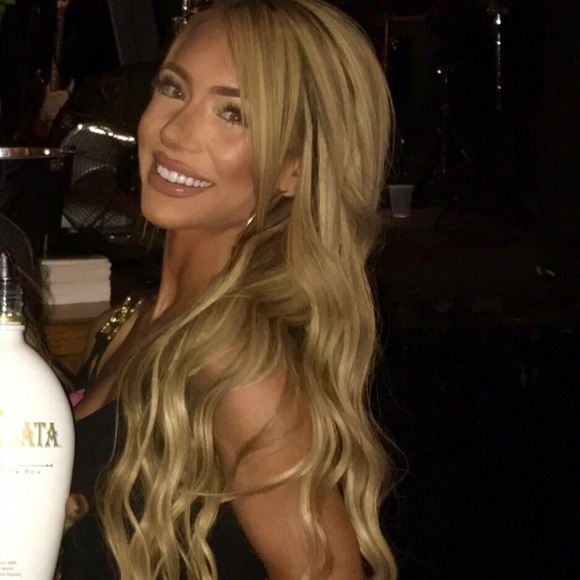 Meet your Posher, Chelsea :) - Picture 4 of 4