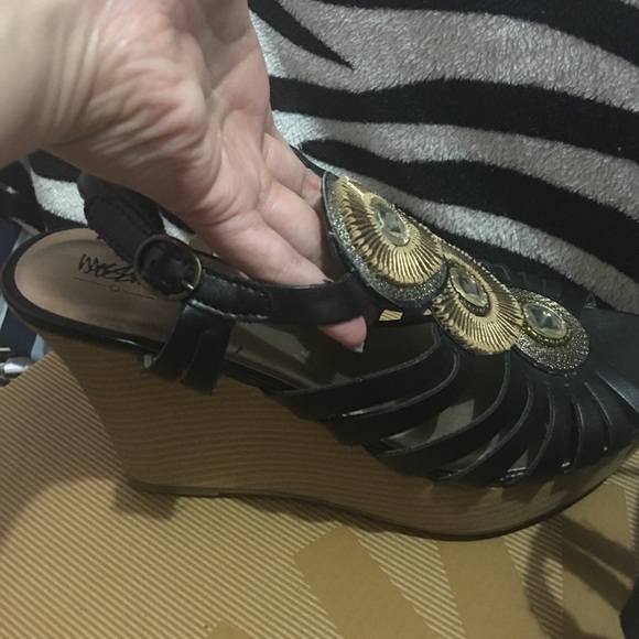 Wedges - Picture 2 of 4